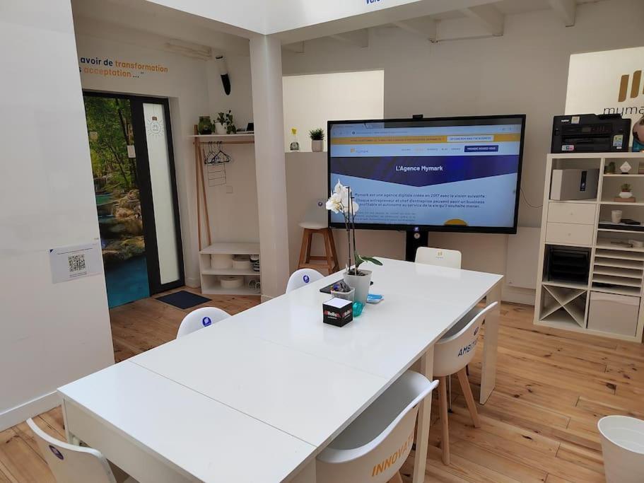 Superbe Appartement Avec Espace De Travail Nogent-sur-Seine Екстериор снимка